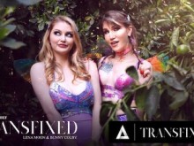 TRANSFIXED - La conexión mágica de Bunny Colby con su sexy amiga hada Lena Moon