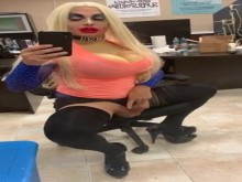 Chrissy cocoabutter travestismo bimbo golpes polla amateur