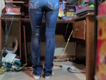 Me oriné en mi piel jeans ajustados de hollister con mis pumas rosas y blancas: 3