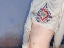 Jude Lynx - FTM Fucktoy se masturba sus labios gordos de coño: ¡Period Allert!