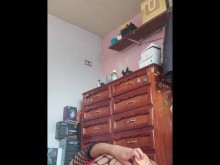 Sissy en castidad y su consolador de 8" (vertical) 2/3