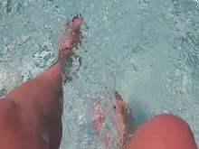 Relajante junto a la piscina