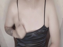 LA TRAVESTI ASIÁTICA LEITAOXIV NO PUEDE MANEJAR SU PROPIA POLLA