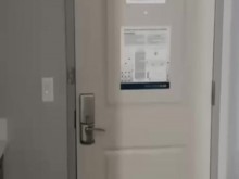 Mujer trans caliente se folla a Cupido y recibe un sabroso regalo de San Valentín ????