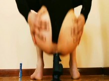 Linda femboy CD mariquita montando duro a Black Didlo.