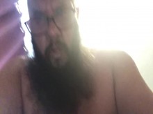 FTM oso chub monta un consolador para un amigo