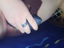 FTM transman arrojó mucho jugo cuando usa un vibrador