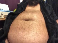 FTM oso cacho empacando con revelación de coño y semen