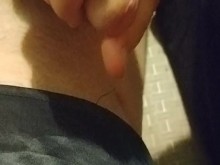 Pareja T4T; MTF y FtM masturbándose mutuamente