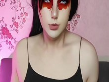 Vibraciones góticas chisporroteantes: ¡mi look de travesti más atrevido hasta ahora!