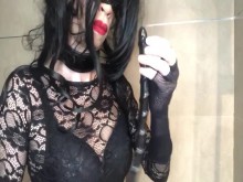 Bdsm transexual garganta náuseas en el consolador largo (parte 1)