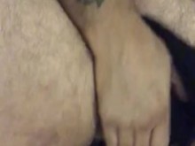 FTM oso cacho jugando en un deportista