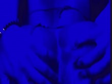 Digitación anal en solitario desde atrás ????