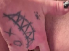 Mi coño chorrea ante la cámara