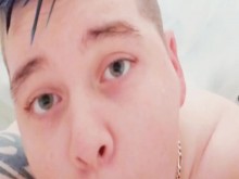 POV: Ftm hace una mamada con un consolador en la ducha