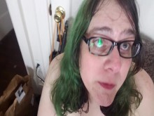 Chica trans gótica con pene pequeño humilla tu pene pequeño
