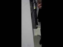 TS cum en jaula de castidad en el vestidor