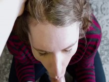[POV] Las mujeres femeninas deben estar de rodillas chupando pollas