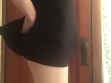 Mami te provoca lentamente con sus grandes tetas y su enorme polla