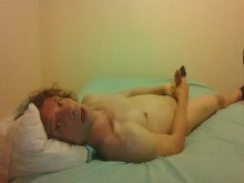 Yo acariciando mi clítoris preoperatorio transgirl para ti, como tu sirviente sexual