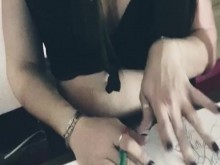 BEBÉ TRANS ¡ESTUDIANTE SEXY ansioso! CONSOLADOR #BEBE #TRANS #COLEGIALA