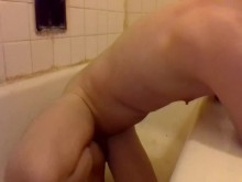 Orinar en mis pies descalzos y culo; Flatulencia